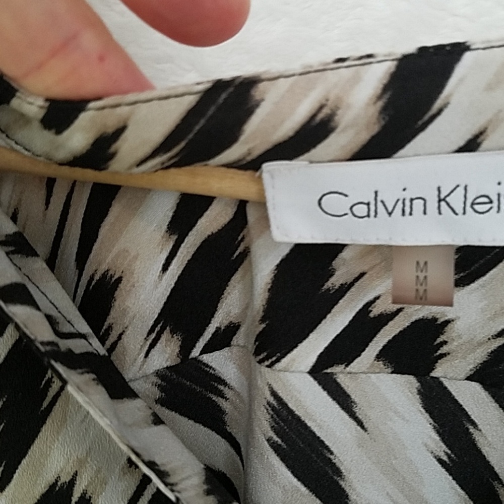 Calvin Klein Blouse - Picture 6 of 7